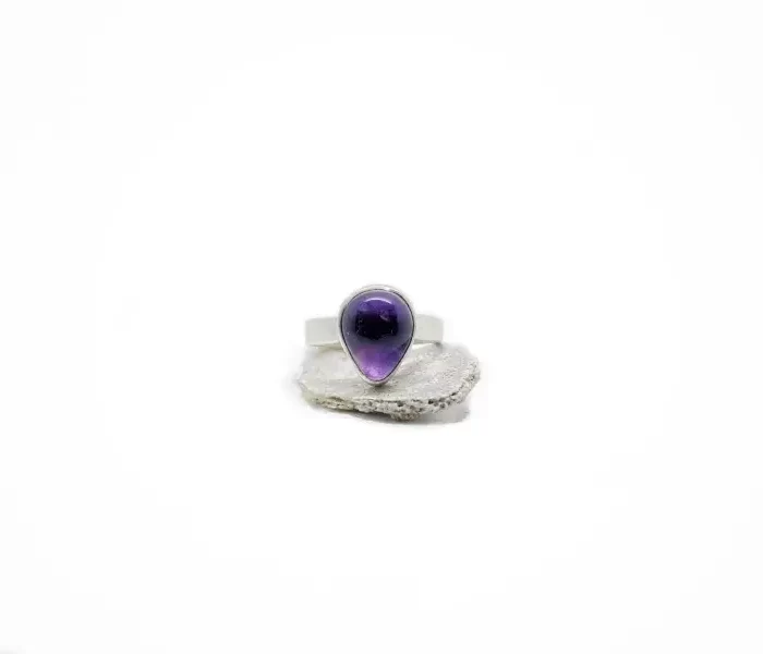 anillo-con-gota-de-amatista-grande-talla-7-5