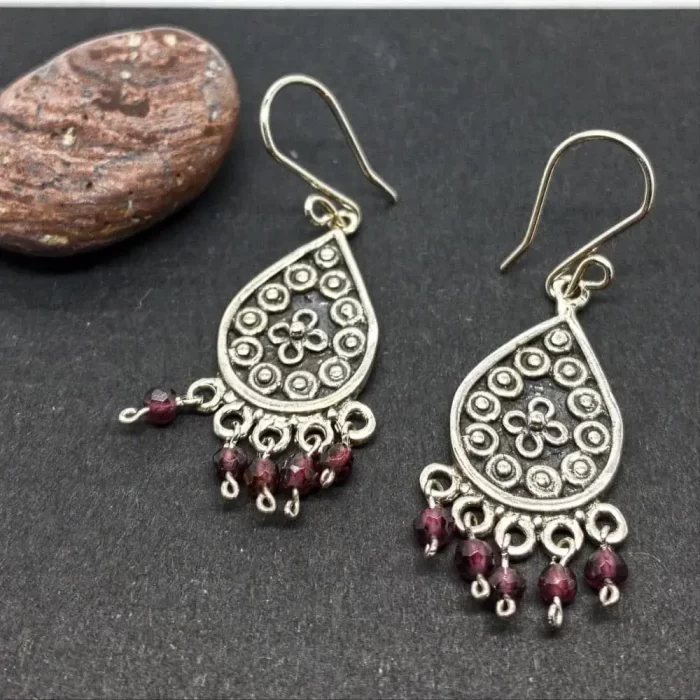 Aretes