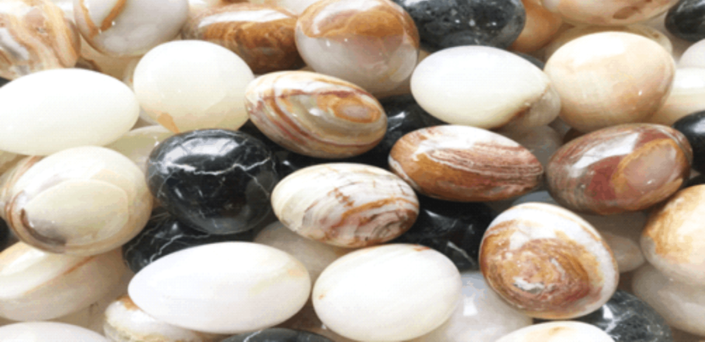 Piedras de varios colores